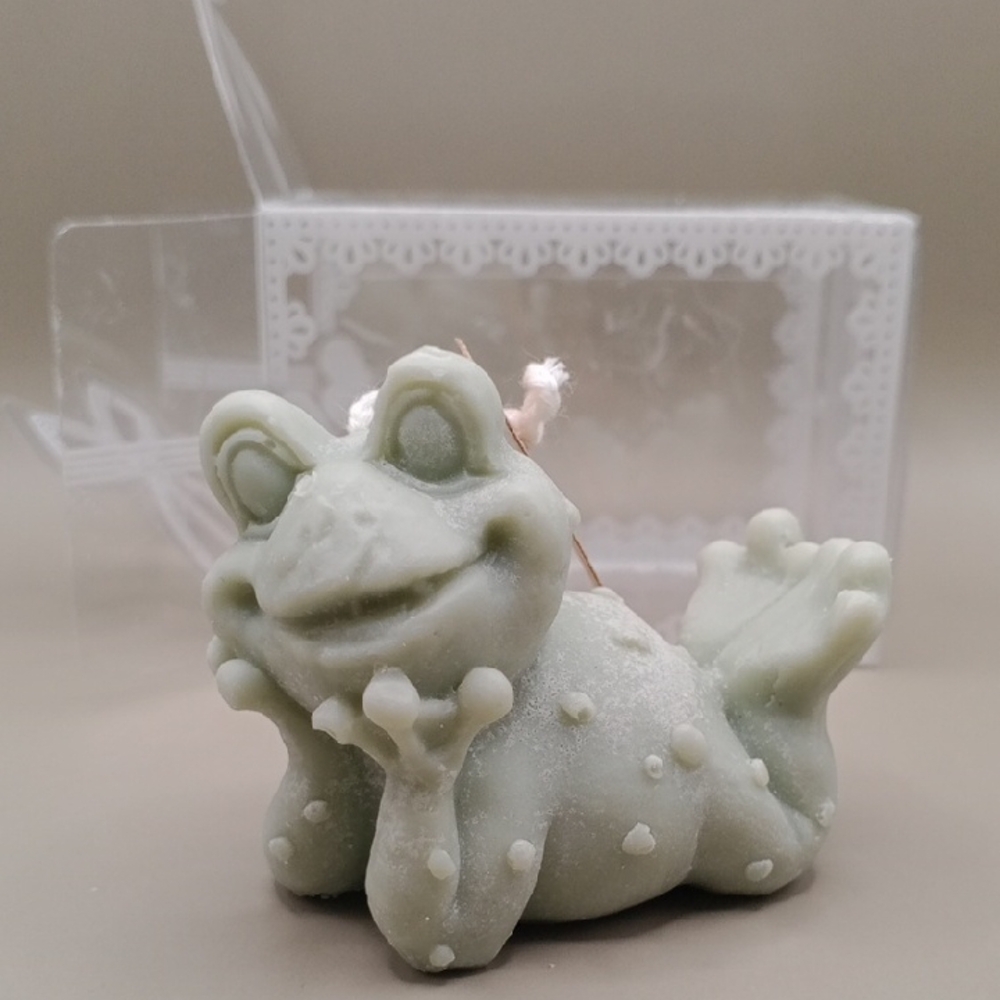 BaRich Candle For Life 💕 Whimsical Frog Candle - Light Green